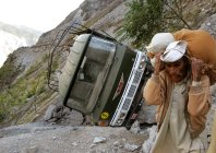 reuters_quake_014.jpg