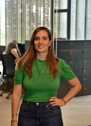 portrait_barbara_favant.jpg