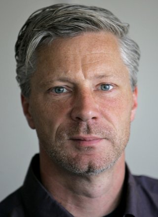 portrait_dejong2.jpg