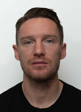 portrait_gray.jpg