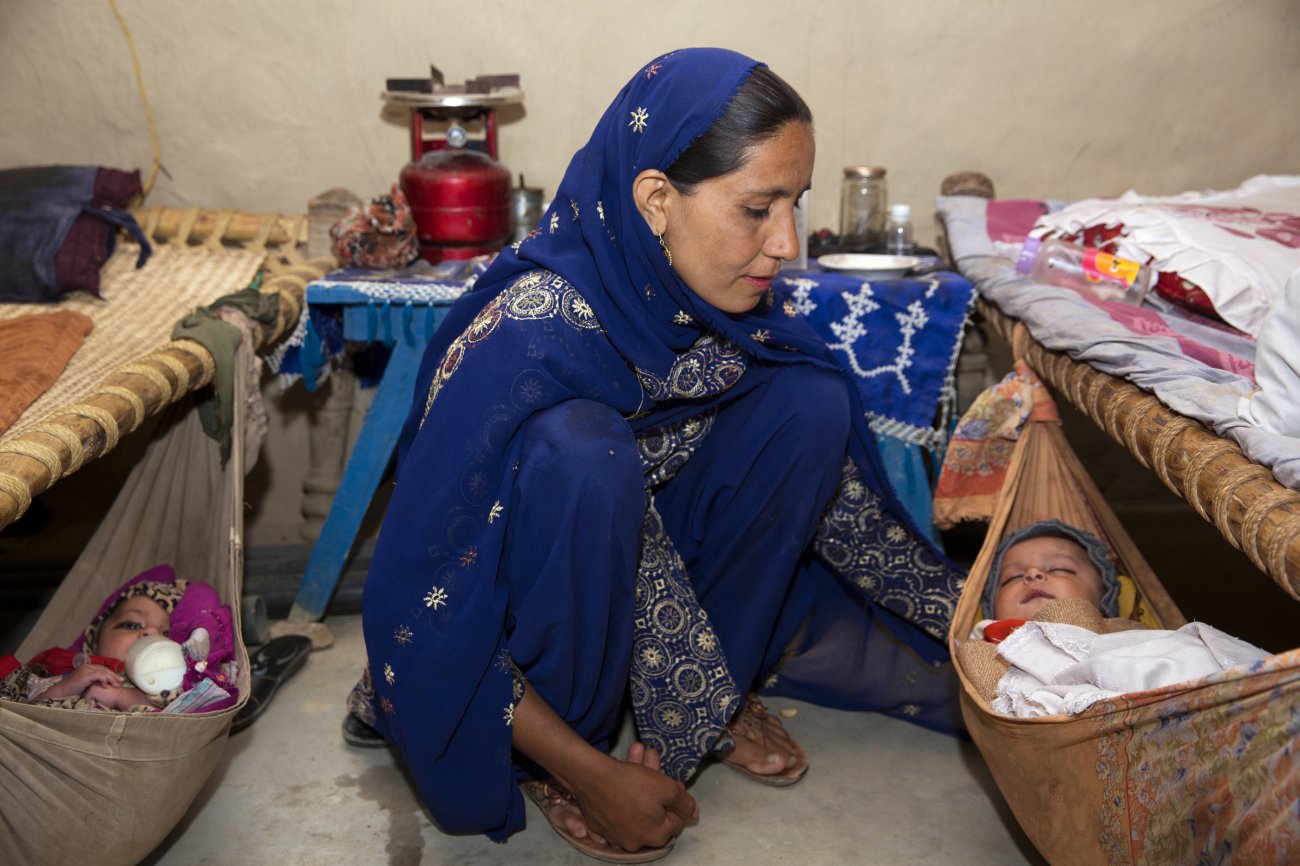 caron_pashtunwomen_033.jpg